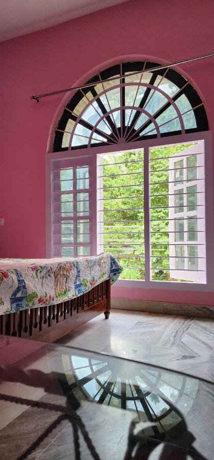 Jj'S White House Hotel Thrissur Bagian luar foto